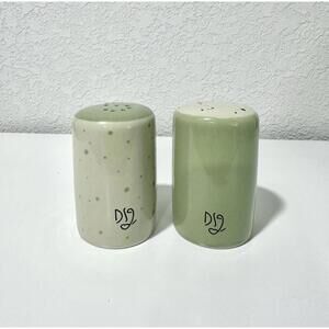 Darling Salt And Pepper Shakers Spring Green And Cream Speckled Ceramic